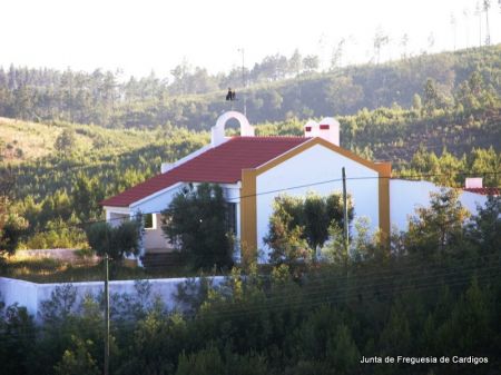 Antiga Escola Prim�ria onde funciona actualmente a sede da Associa��o das Casas da Ribeira